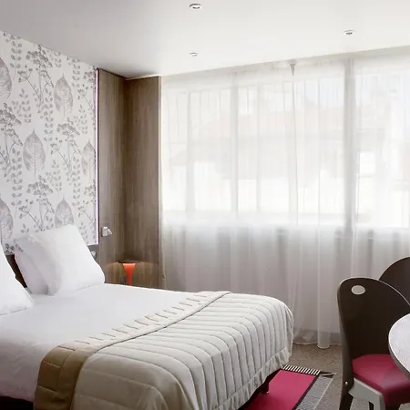 Western Premier Le Patio Des Artistes Wellness Jacuzzi Hotel