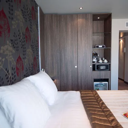 Western Premier Le Patio Des Artistes Wellness Jacuzzi Hotel