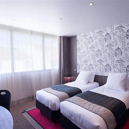 Western Premier Le Patio Des Artistes Wellness Jacuzzi 4*