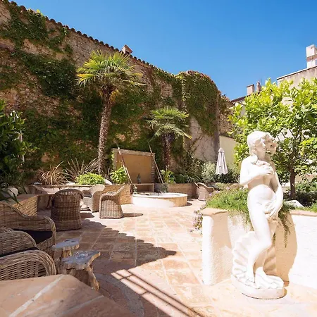 Western Premier Le Patio Des Artistes Wellness Jacuzzi